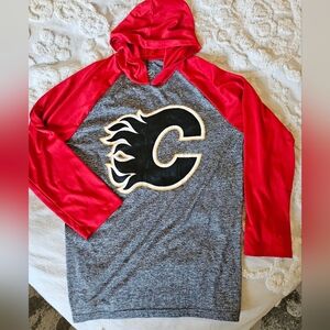 Calgary Flames Long Sleeve tshirt small